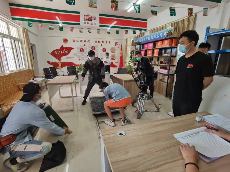 衡东县广告片拍摄公司：极简主义践行者，少即是多的视觉哲学
